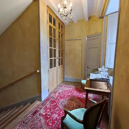 Dans Un Chateau Dans Le Anjou